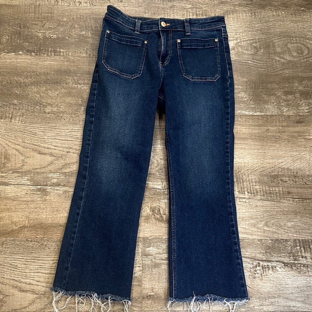 Zara High‎ Rise Raw Hem Size 8  Straight Jeans